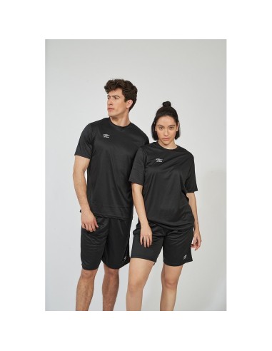 Camiseta Unisex Oblivion Umbro Negra Adulta