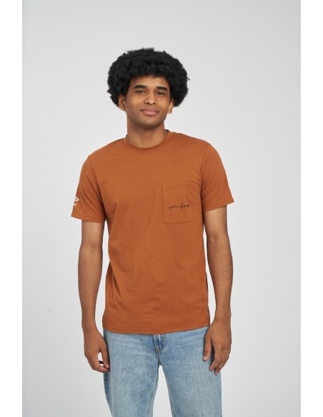 Camiseta Umbro Duncan Camel