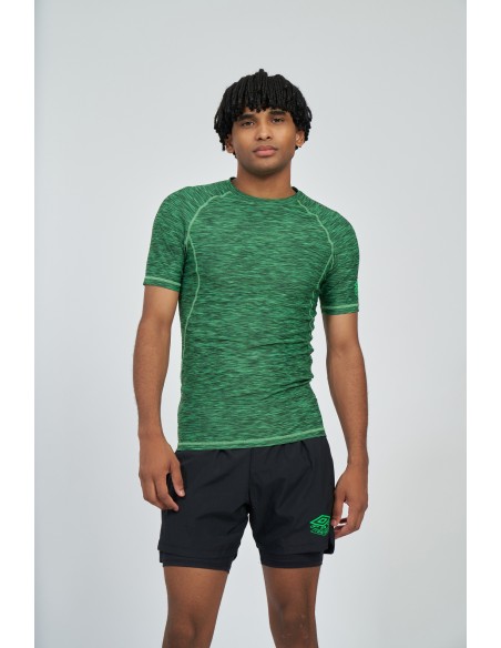 Camiseta Térmica Umbro Pro Training Elite Baselayer Black / Andean Toucan