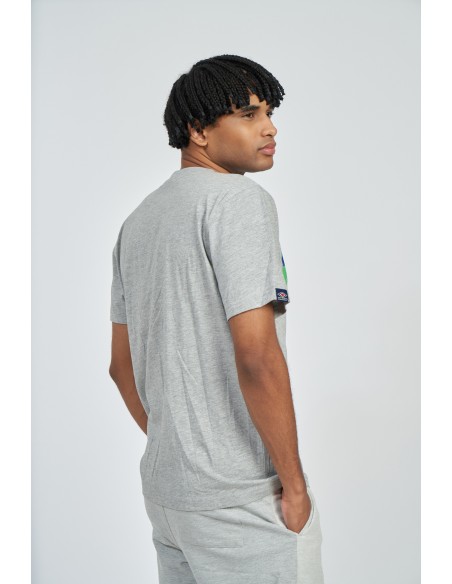 camiseta umbro hombre layered logo gris