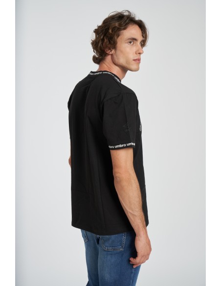 Camiseta Umbro Fornax Negra