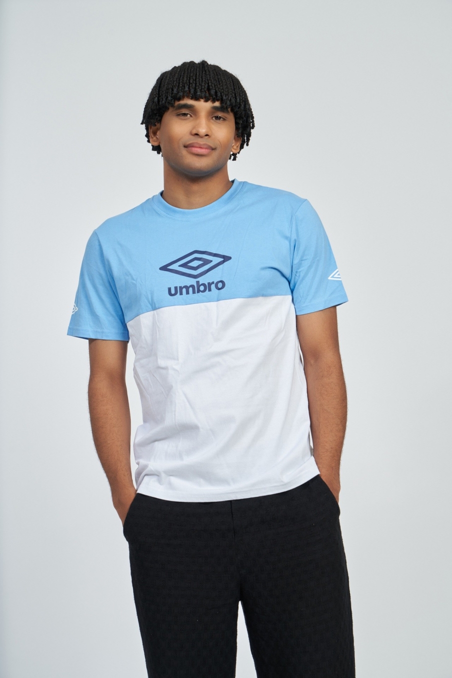 Camiseta Umbro Hombre Changse Celeste y Blanca