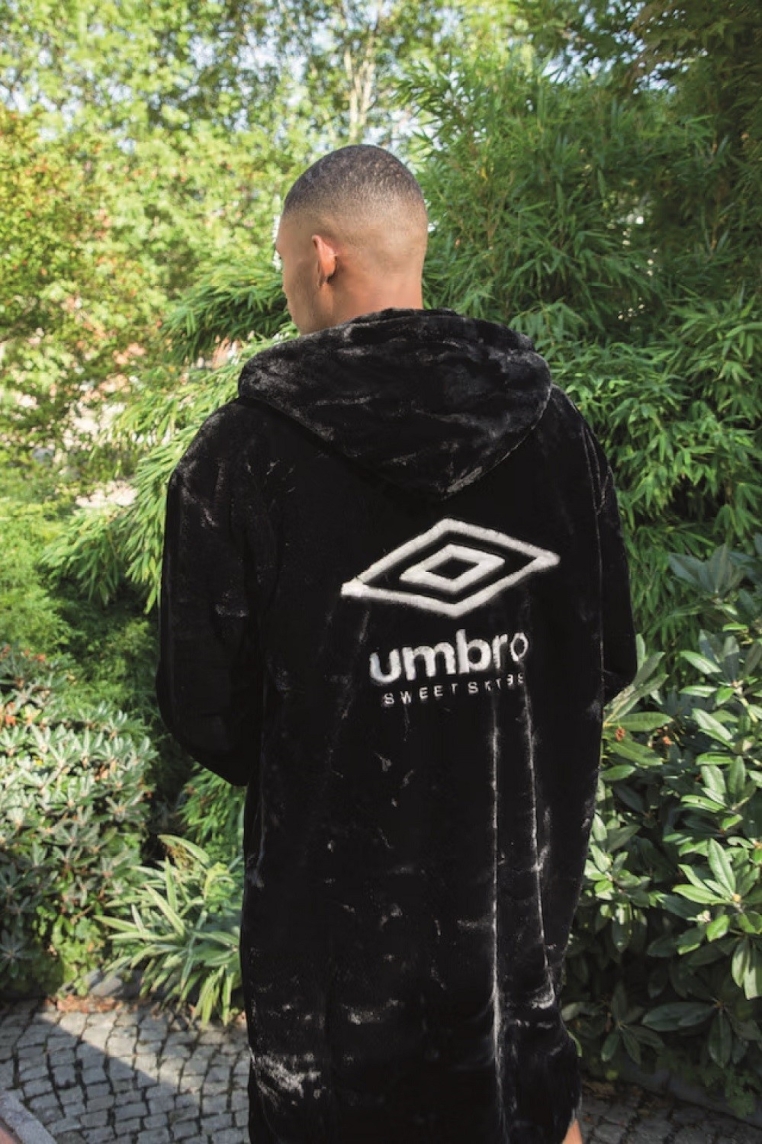 Anorak Umbro Sweet SKTBS Negro