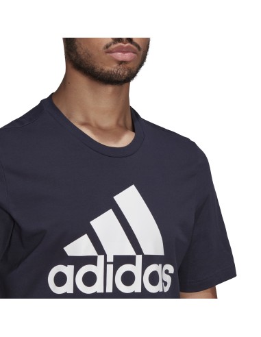 Camiseta Adidas Essentials Negra